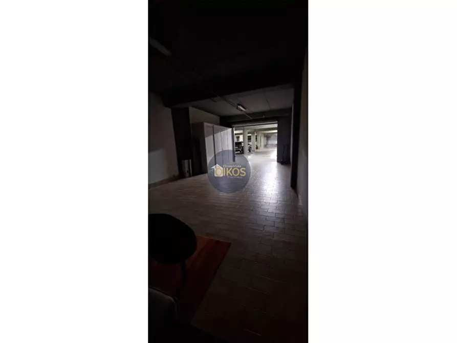 Immagine 21 di Box auto in vendita  in Viale Aldo Moro a Monopoli