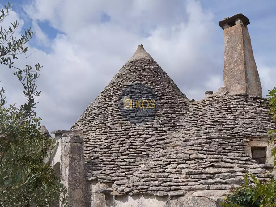 Immagine 42 di Rustico / casale in vendita  in via Colucci a Alberobello