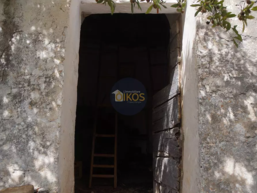 Immagine 71 di Rustico / casale in vendita  in via Colucci a Alberobello