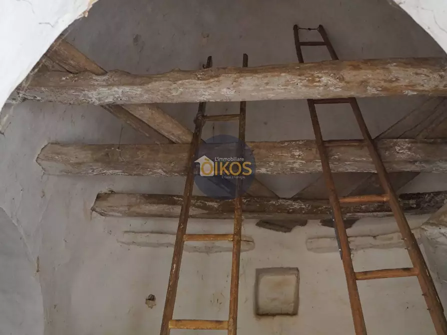 Immagine 72 di Rustico / casale in vendita  in via Colucci a Alberobello
