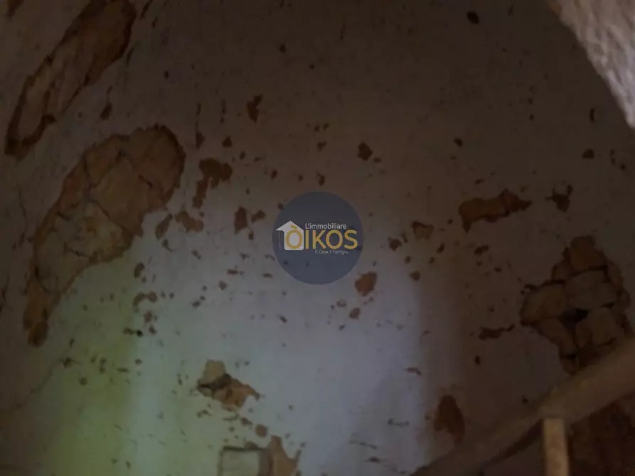 Immagine 76 di Rustico / casale in vendita  in via Colucci a Alberobello