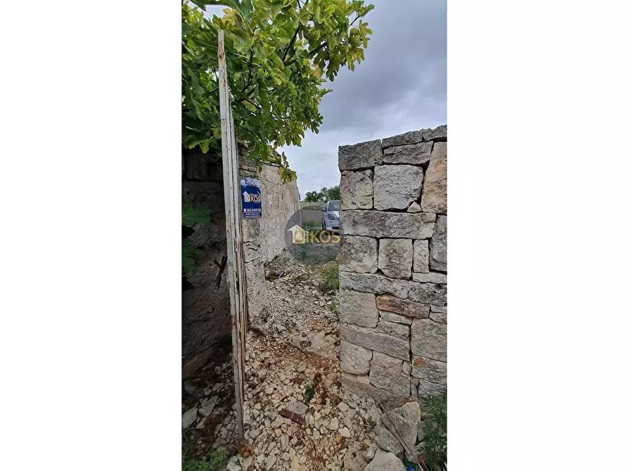 Immagine 90 di Rustico / casale in vendita  in via Colucci a Alberobello