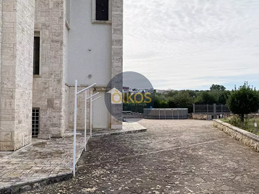 Immagine 18 di Villa in vendita  in Via Giuseppe Inzucchi 36/G a Castellana Grotte