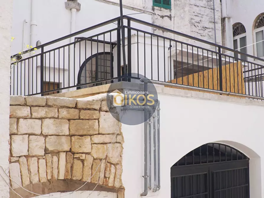 Immagine 53 di Locale commerciale in vendita  in Piazza Aldo Moro 50 a Adelfia