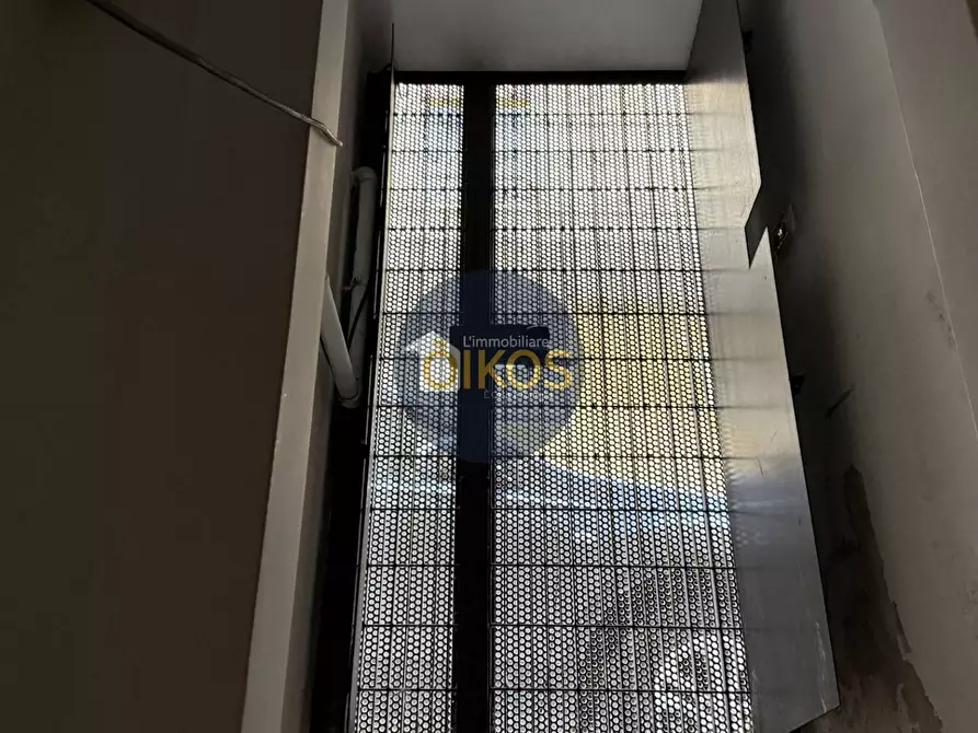 Immagine 42 di Locale commerciale in vendita  in Via Pompeo Sarnelli 28 a Polignano A Mare