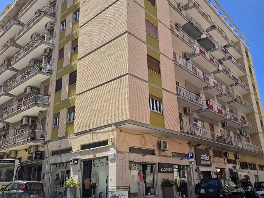 Immagine 4 di Locale commerciale in affitto  in Via Magenta a Monopoli