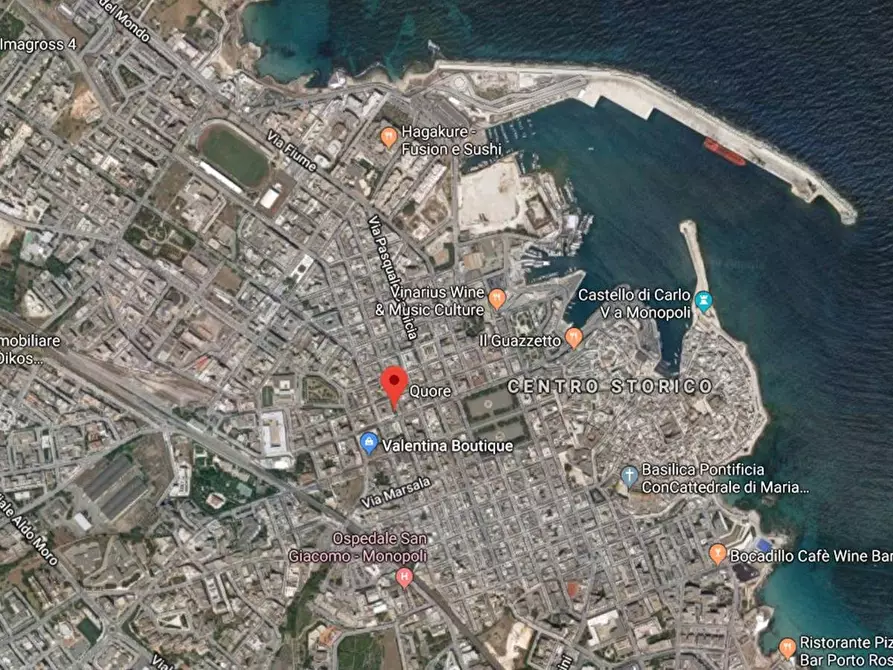 Immagine 33 di Locale commerciale in affitto  in Via Magenta a Monopoli