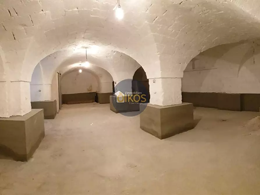 Immagine 3 di Box auto in vendita  in Via Tenente Vasco 25 a Monopoli