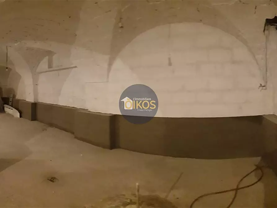 Immagine 10 di Box auto in vendita  in Via Tenente Vasco 25 a Monopoli