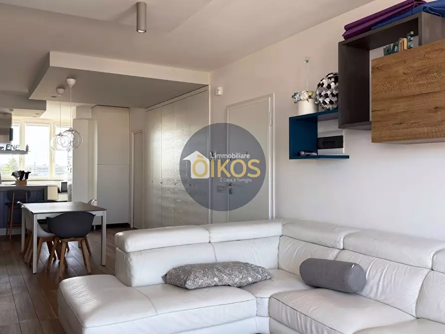 Immagine 17 di Appartamento in vendita  in Via Giuseppe Prezzolini a Adelfia