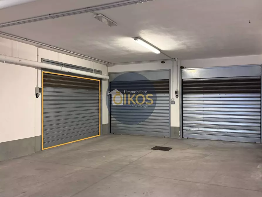 Immagine 40 di Appartamento in vendita  in Via Giuseppe Prezzolini a Adelfia