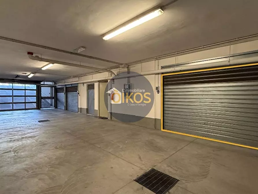 Immagine 41 di Appartamento in vendita  in Via Giuseppe Prezzolini a Adelfia