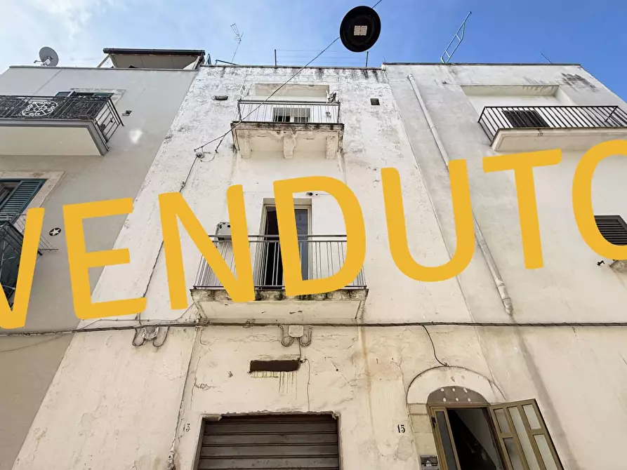 Immagine 1 di Casa indipendente in vendita  in Via dell' unità 15 a Castellana Grotte