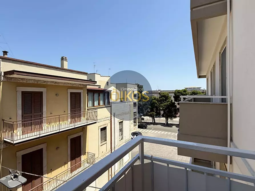 Immagine 26 di Appartamento in vendita  in Via Michelangelo Buonarroti 3 a Castellana Grotte