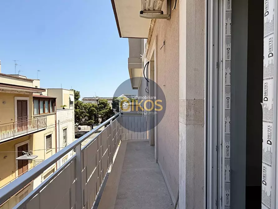 Immagine 27 di Appartamento in vendita  in Via Michelangelo Buonarroti 3 a Castellana Grotte
