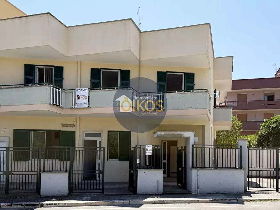 Immagine 1 di Appartamento in vendita  in Via Vecchia S. Antonio 32-34-35 a Monopoli