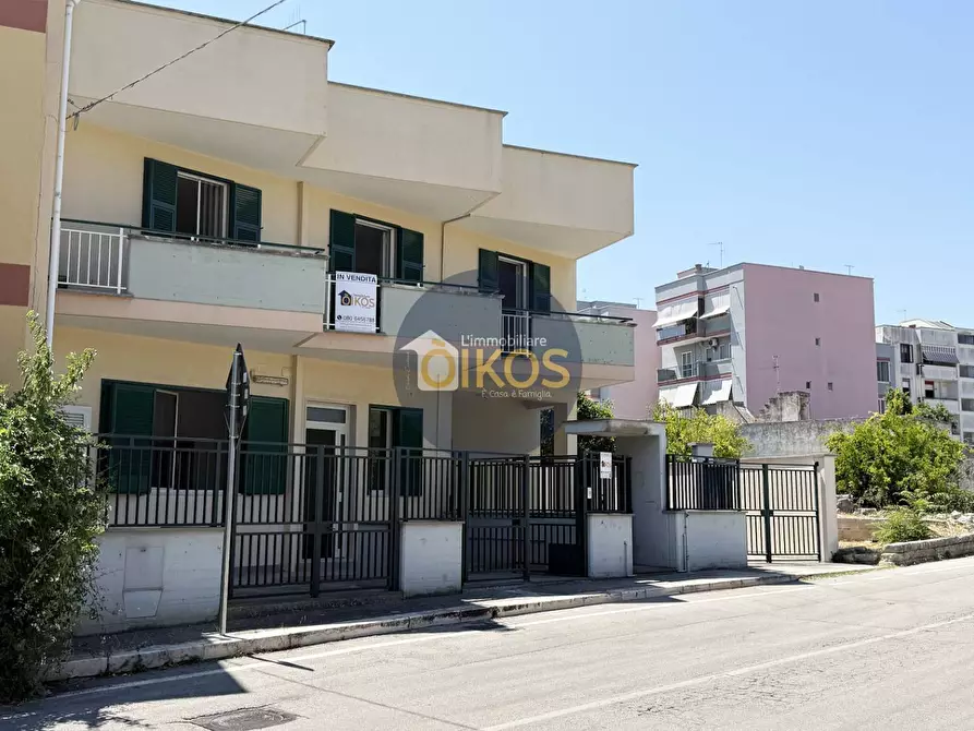 Immagine 2 di Appartamento in vendita  in Via Vecchia S. Antonio 32-34-35 a Monopoli