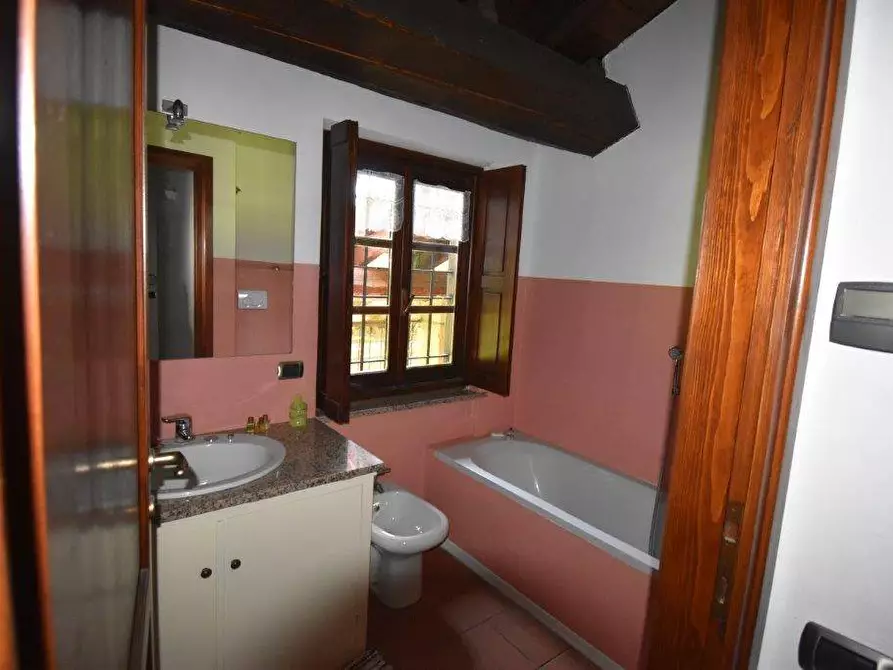 Immagine 20 di Azienda agricola in vendita  in TICINO a Cameri