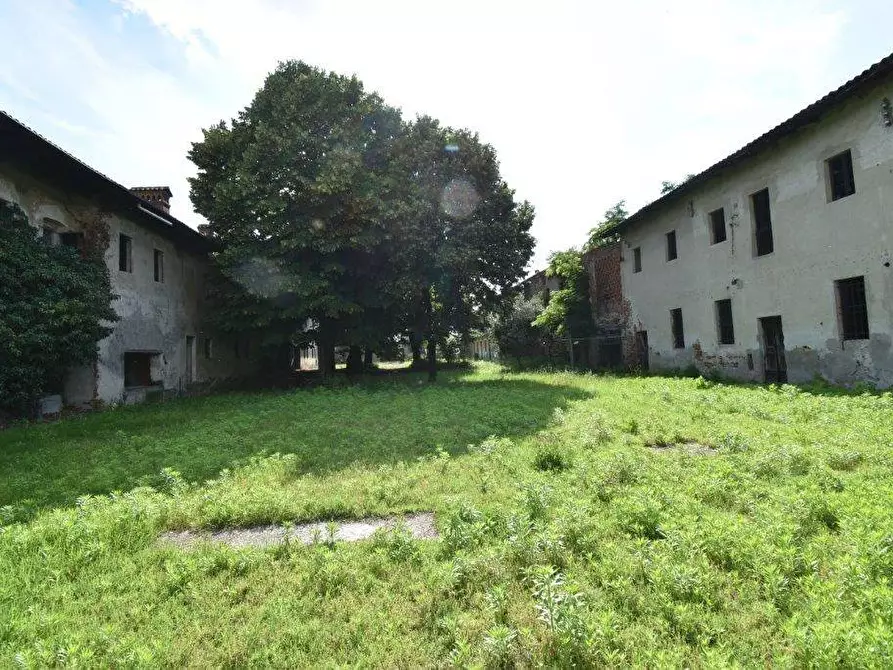 Immagine 32 di Azienda agricola in vendita  in TICINO a Cameri