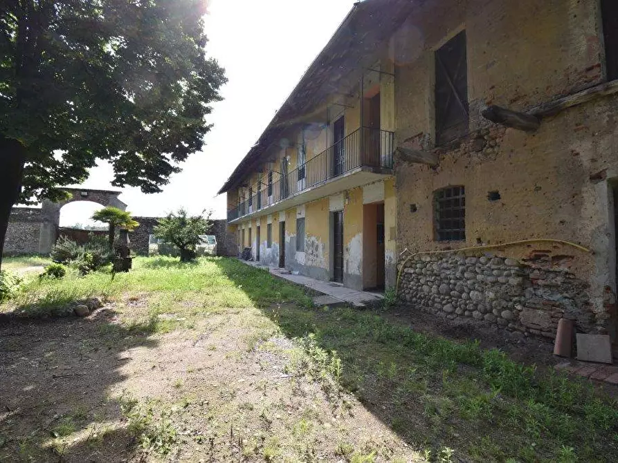 Immagine 35 di Azienda agricola in vendita  in TICINO a Cameri