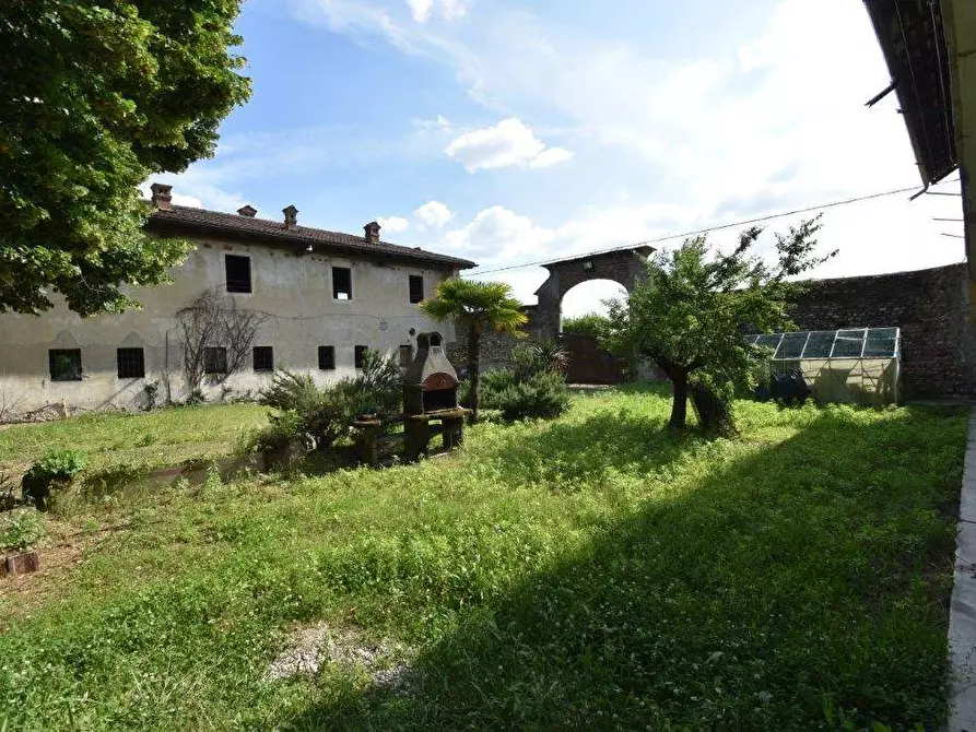 Immagine 36 di Azienda agricola in vendita  in TICINO a Cameri