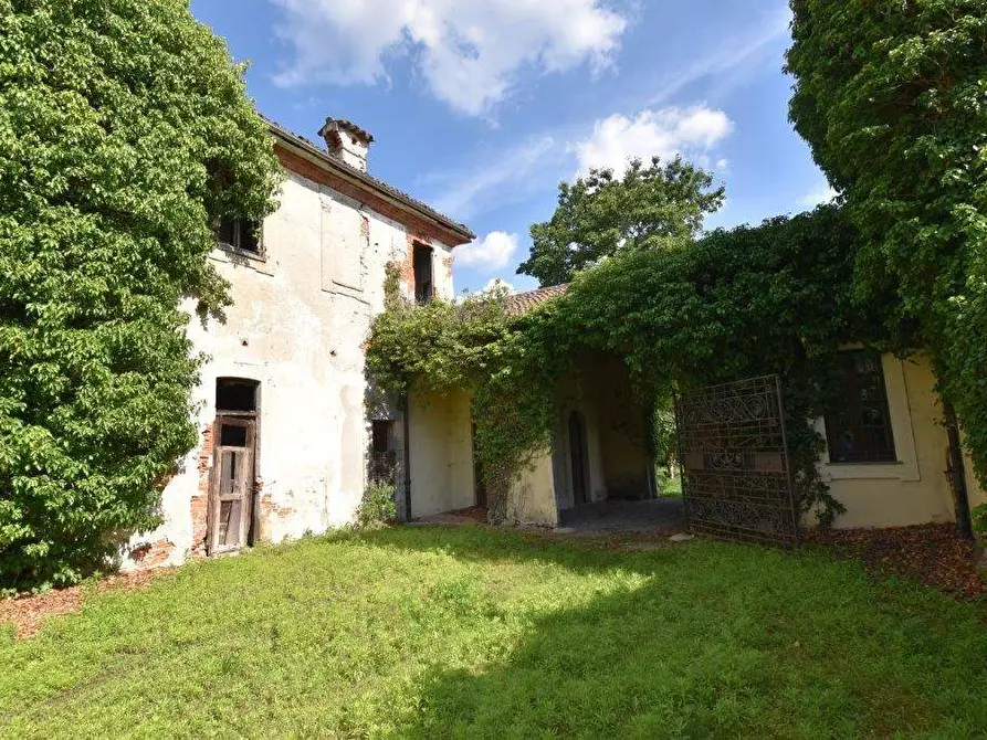 Immagine 44 di Azienda agricola in vendita  in TICINO a Cameri