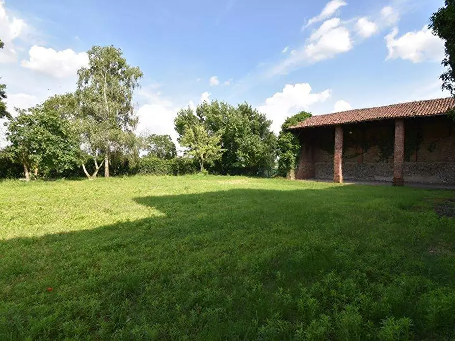 Immagine 60 di Azienda agricola in vendita  in TICINO a Cameri