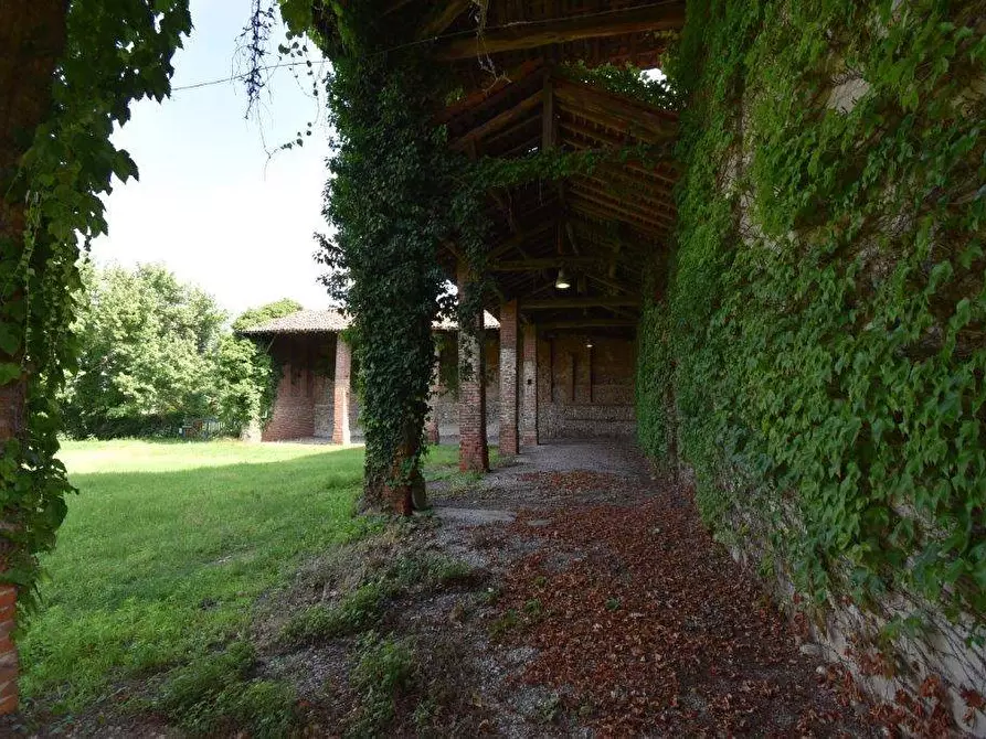 Immagine 58 di Locale commerciale in vendita  in TICINO a Cameri