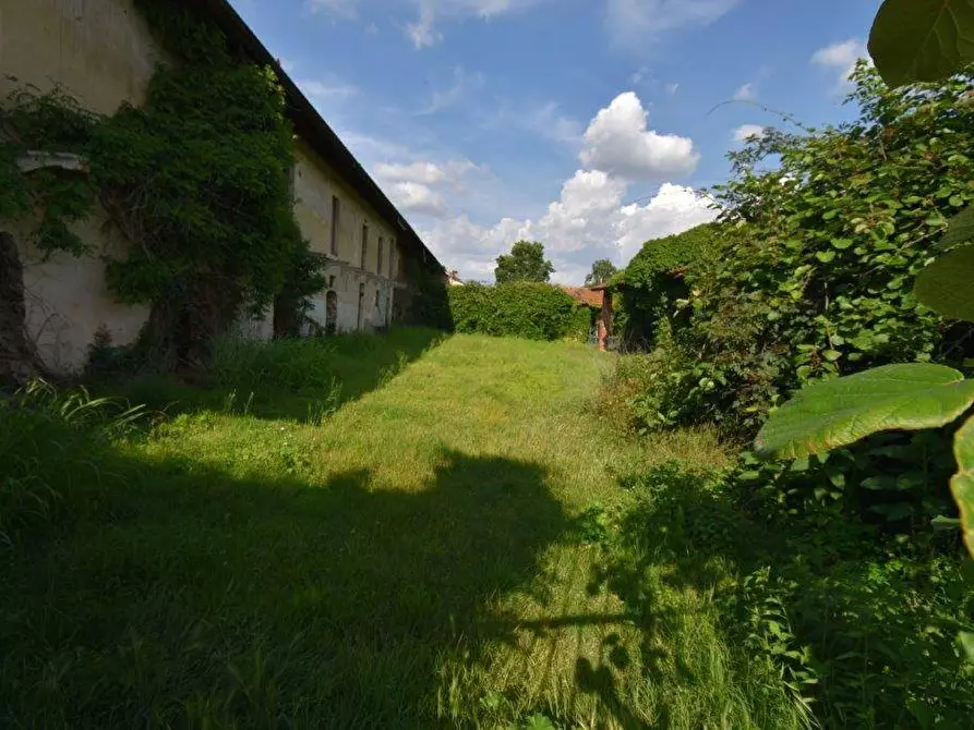 Immagine 68 di Locale commerciale in vendita  in TICINO a Cameri