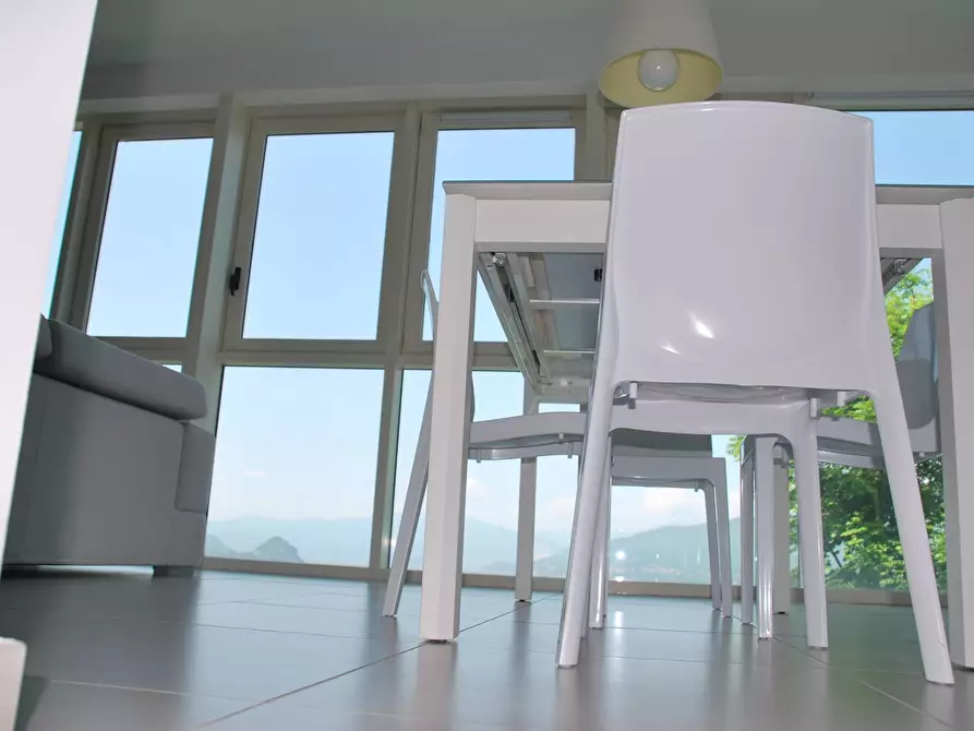 Immagine 32 di Appartamento in vendita  in VIA GERMIGNAGA 1 a Agra