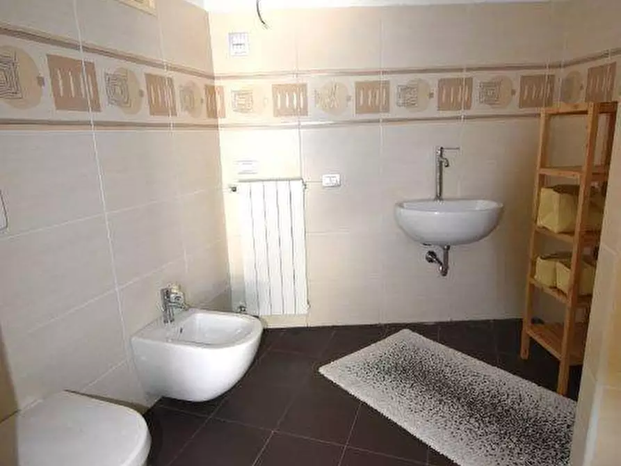 Immagine 42 di Appartamento in vendita  in VIA GERMIGNAGA 1 a Agra