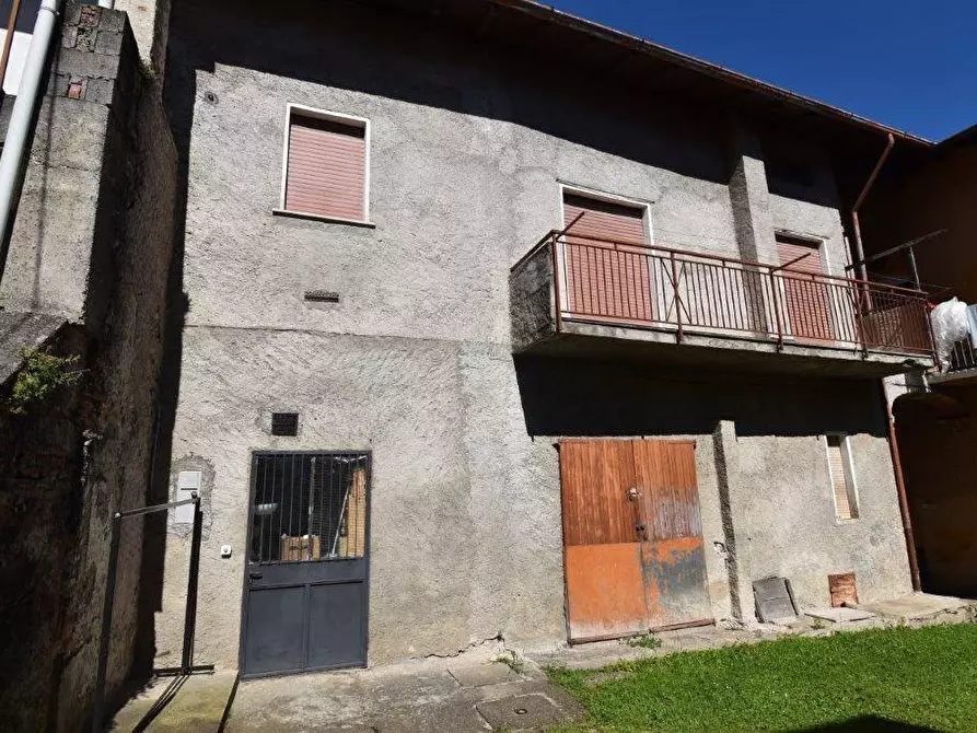 Immagine 28 di Casa semindipendente in vendita  in VIA MARINO 9 a Laveno-Mombello