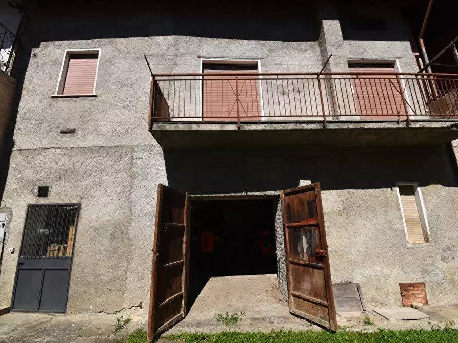 Immagine 41 di Casa semindipendente in vendita  in VIA MARINO 9 a Laveno-Mombello