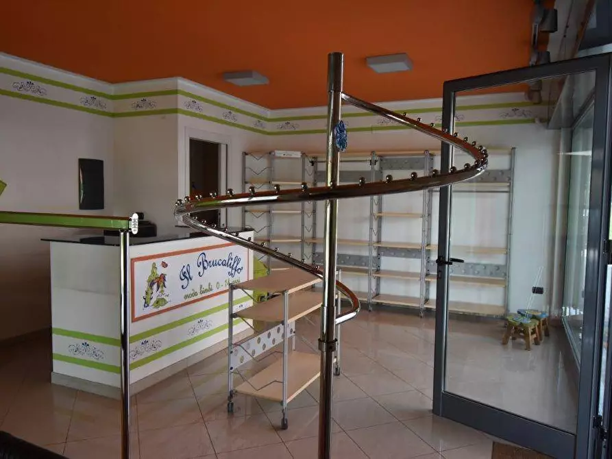 Immagine 25 di Locale commerciale   in VIA BOTTINI 7 a Legnano