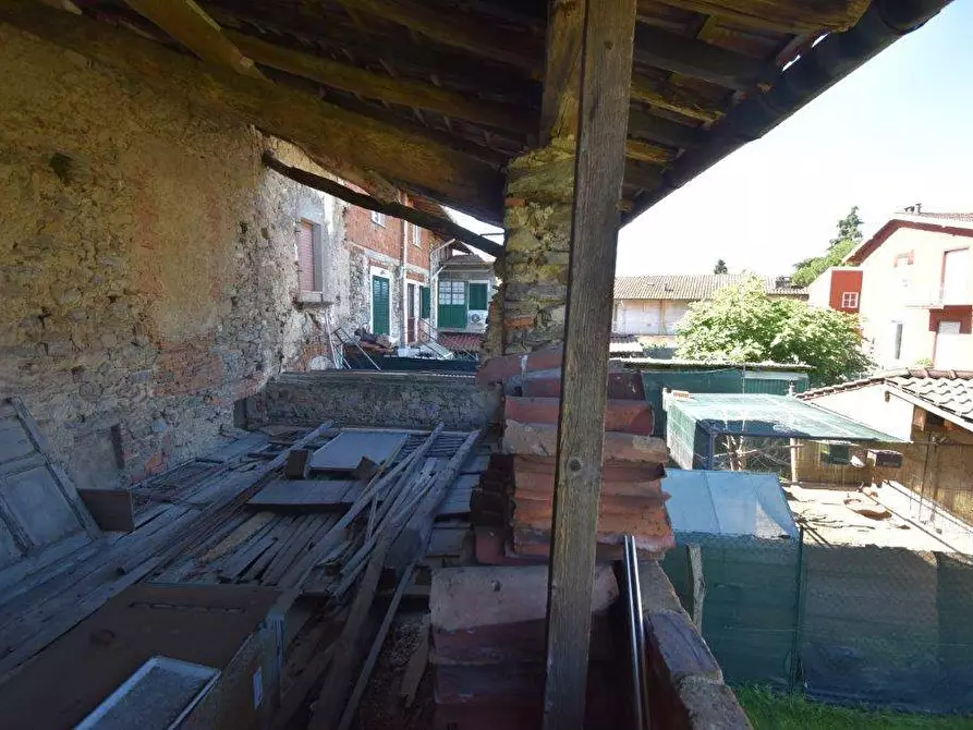 Immagine 32 di Appartamento in vendita  in VIA MARINO 9 a Laveno-Mombello