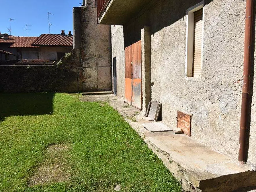 Immagine 37 di Appartamento in vendita  in VIA MARINO 9 a Laveno-Mombello