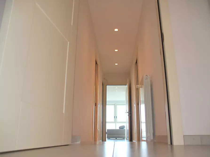 Immagine 43 di Appartamento in vendita  in VIA GERMIGNAGA 1 a Luino