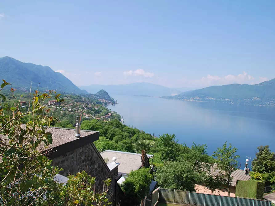 Immagine 54 di Appartamento in vendita  in VIA GERMIGNAGA 1 a Luino