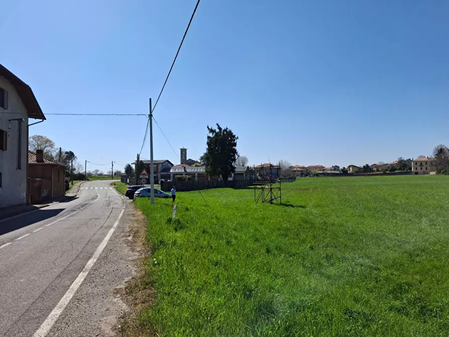 Immagine 11 di Terreno residenziale in vendita  in VIA LEOPARDI a Agrate Conturbia