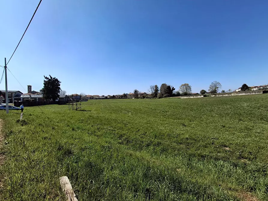 Immagine 12 di Terreno residenziale in vendita  in VIA LEOPARDI a Agrate Conturbia