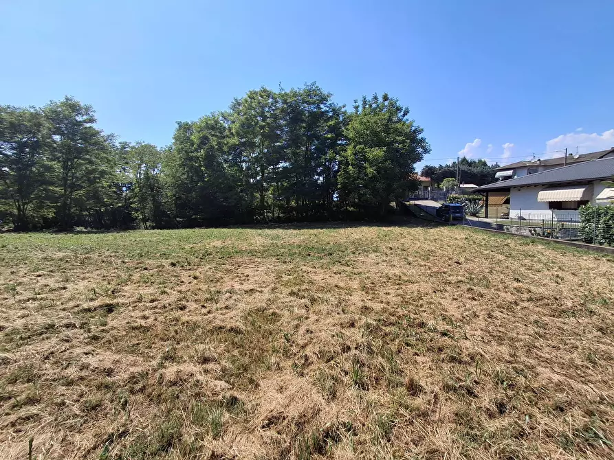 Immagine 16 di Terreno residenziale in vendita  in VIA OLIVE a Laveno-Mombello