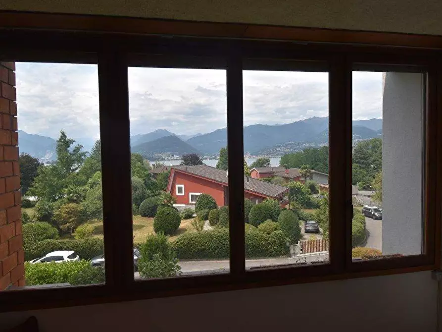 Immagine 9 di Appartamento in vendita  in via del Roccolo 42 a Laveno-Mombello
