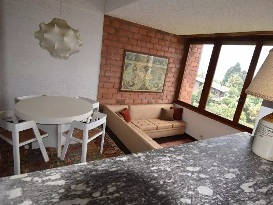 Immagine 15 di Appartamento in vendita  in via del Roccolo 42 a Laveno-Mombello