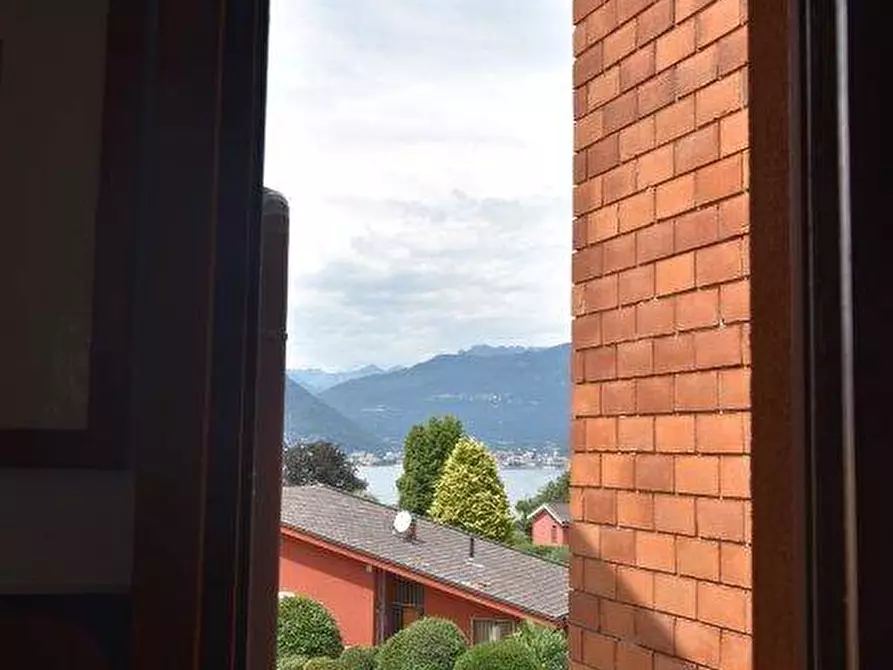 Immagine 16 di Appartamento in vendita  in via del Roccolo 42 a Laveno-Mombello