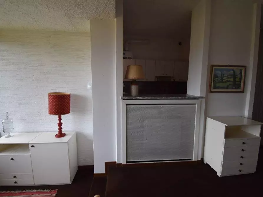 Immagine 20 di Appartamento in vendita  in via del Roccolo 42 a Laveno-Mombello