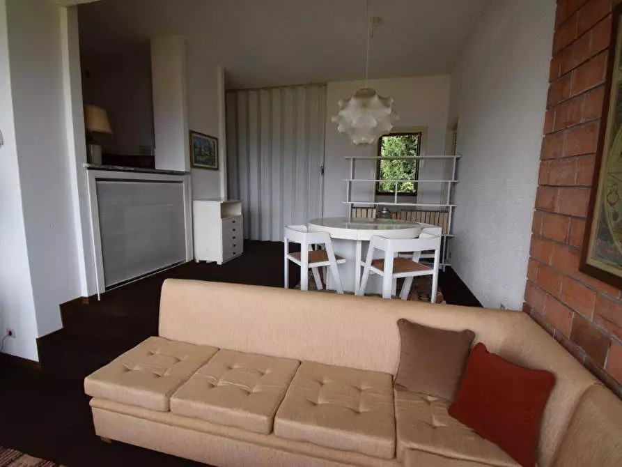 Immagine 22 di Appartamento in vendita  in via del Roccolo 42 a Laveno-Mombello