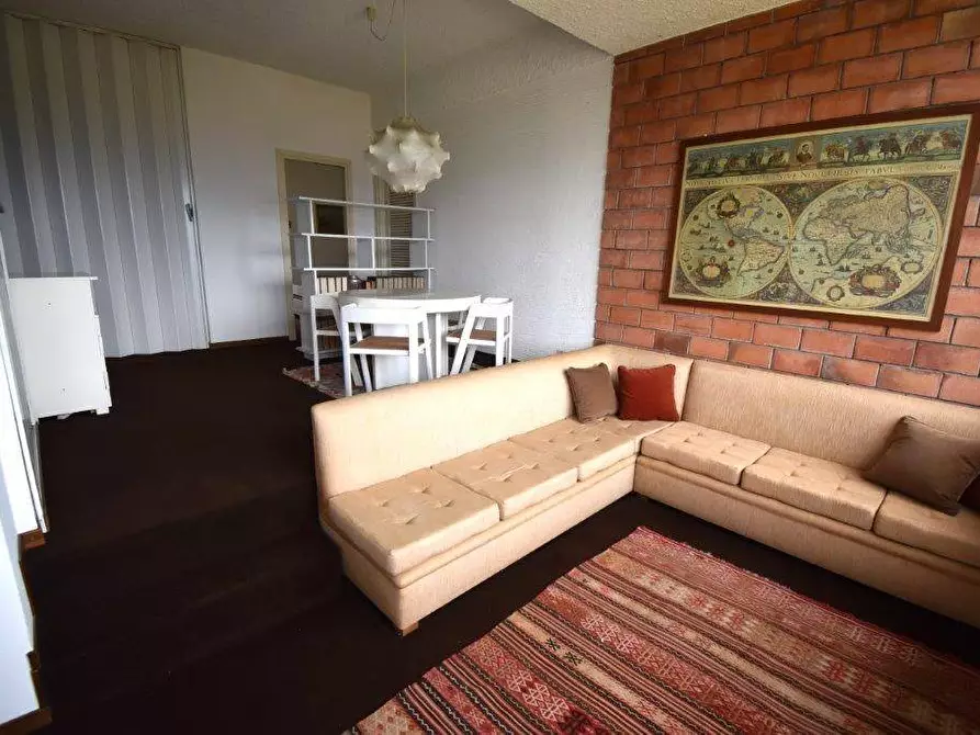 Immagine 23 di Appartamento in vendita  in via del Roccolo 42 a Laveno-Mombello