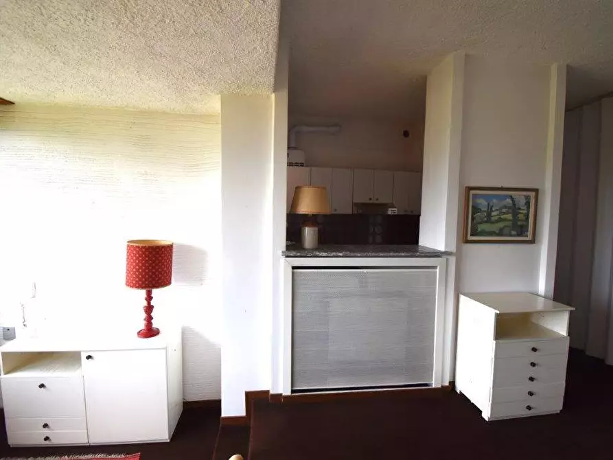 Immagine 24 di Appartamento in vendita  in via del Roccolo 42 a Laveno-Mombello