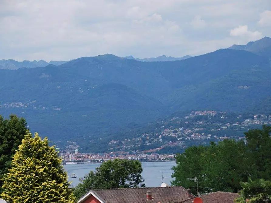 Immagine 28 di Appartamento in vendita  in via del Roccolo 42 a Laveno-Mombello