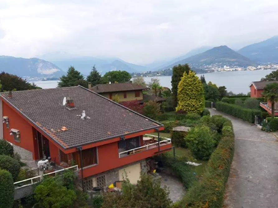 Immagine 32 di Appartamento in vendita  in via del Roccolo 42 a Laveno-Mombello